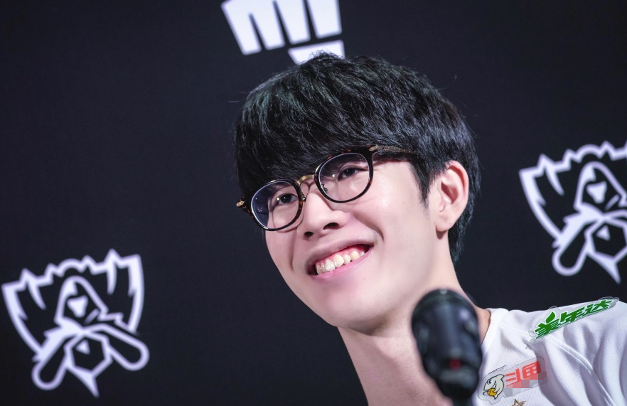 爱游戏官网-TheShy官方宣布出色发挥新规，瑞士队引发争议！-爱游戏官网